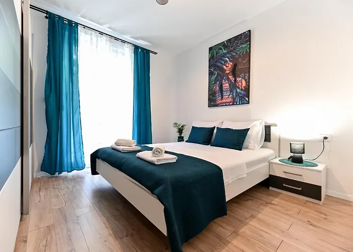 Newly Renovated Luce Zára