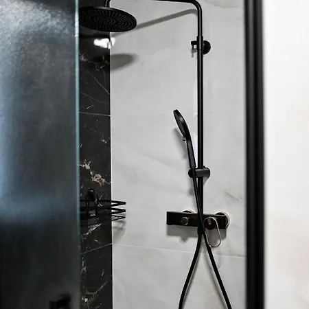 Newly Renovated Luce 자다르