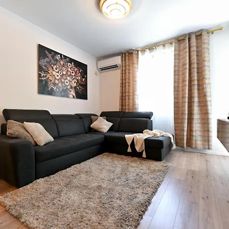 Apartamento Newly Renovated Luce